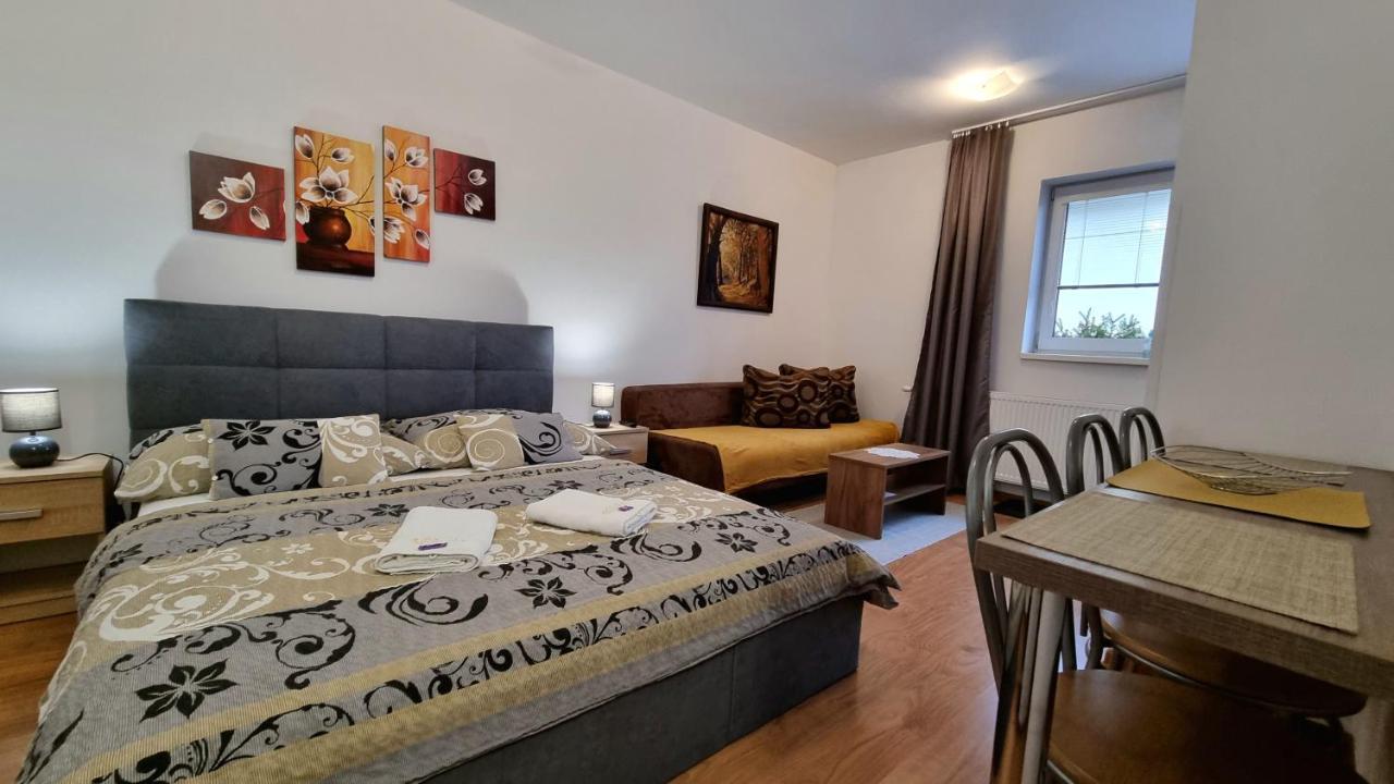Apartmany Miluska Besenova Ruang foto