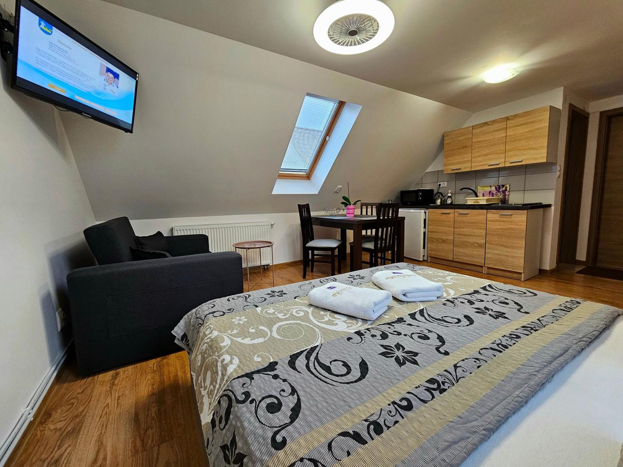 Apartmany Miluska Besenova Bagian luar foto