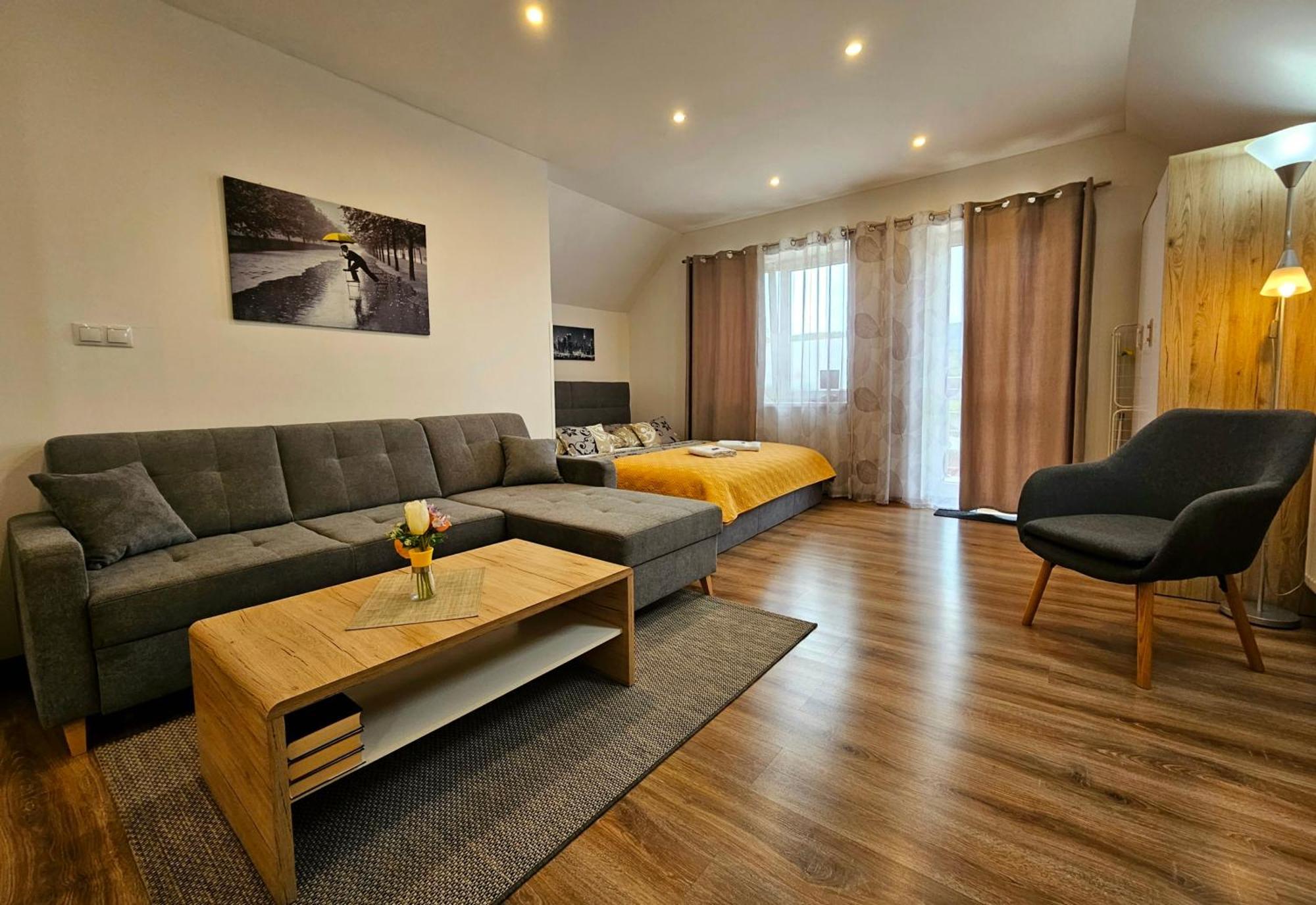 Apartmany Miluska Besenova Bagian luar foto